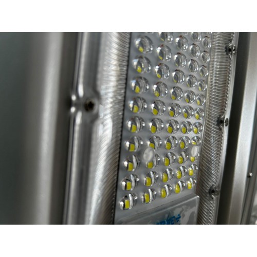 den-nang-luong-mat-troi-euler-olf-100w-3-500x500