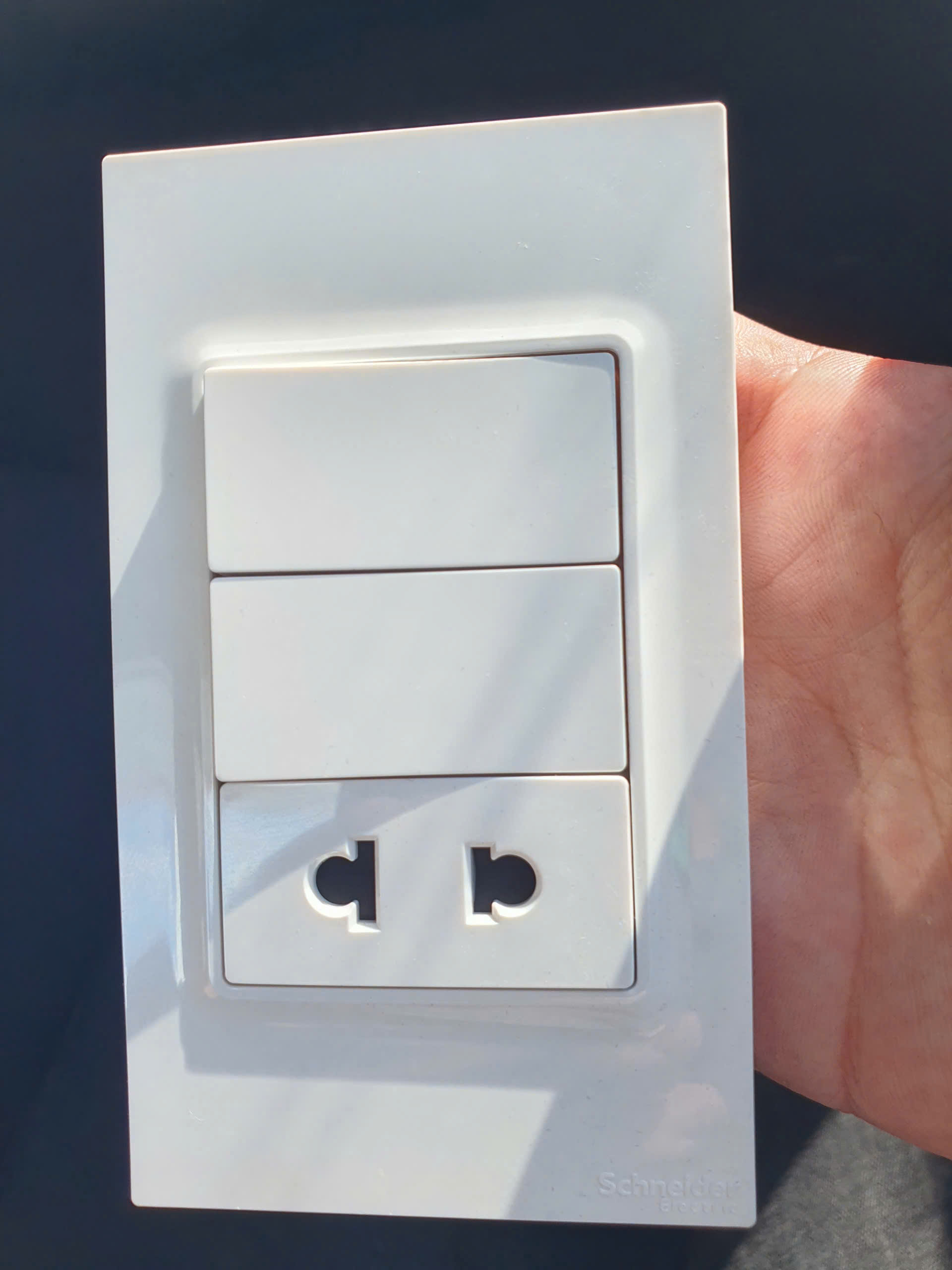 z72935847720362fe6890b0a2627b68c44a99a32aeb96e